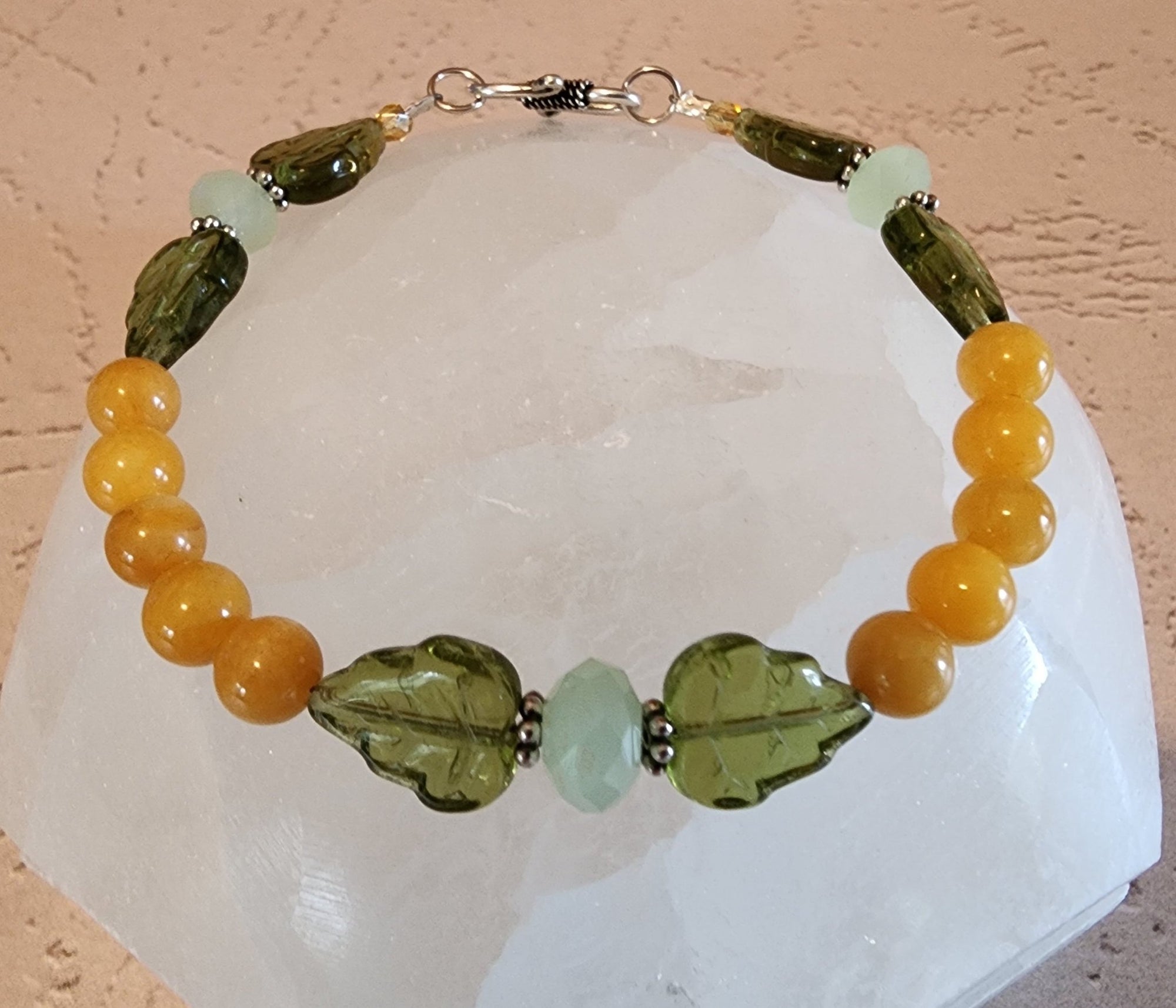 Aragonite Leaves Bracelet - UniqueCherie